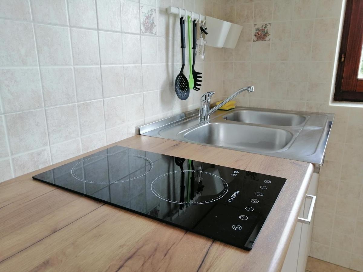 Apartment Angie - Intermezzo With Sea View In Center Of Рабац Екстериор снимка